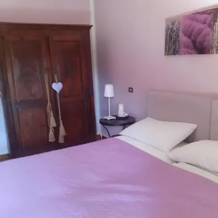 Signorile Con Giardino 펜션 *