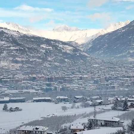 펜션 Signorile Con Giardino 아오스타