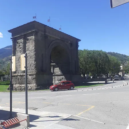 Signorile Con Giardino *