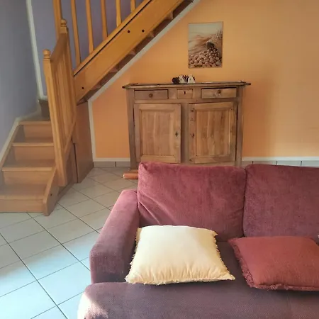 Signorile Con Giardino 펜션 아오스타